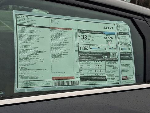 New 2025 Kia K4 GT-Line image 12