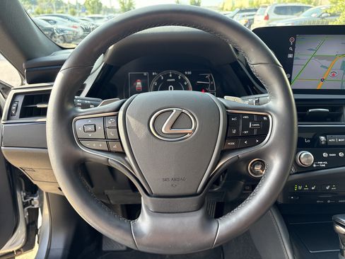 Used 2022 Lexus ES 350 w/ Premium Package FWD image 18