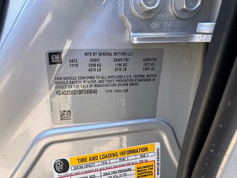 Used 2011 Buick LaCrosse CXS image 35