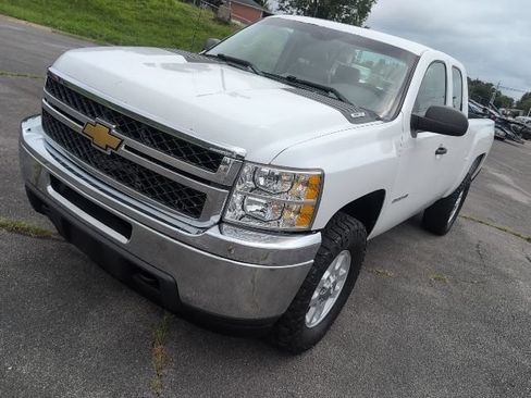 Used 2012 Chevrolet Silverado 2500 W/T AWD/4WD image 4