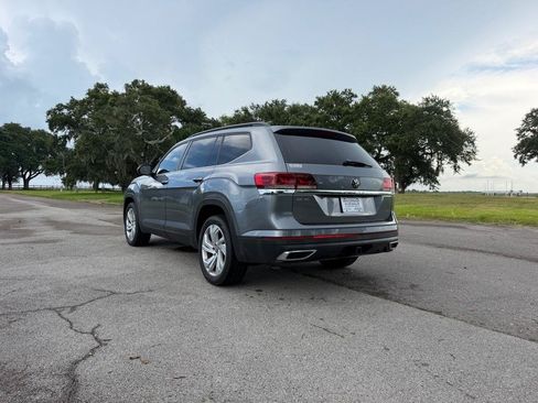 Used 2021 Volkswagen Atlas SE FWD image 3