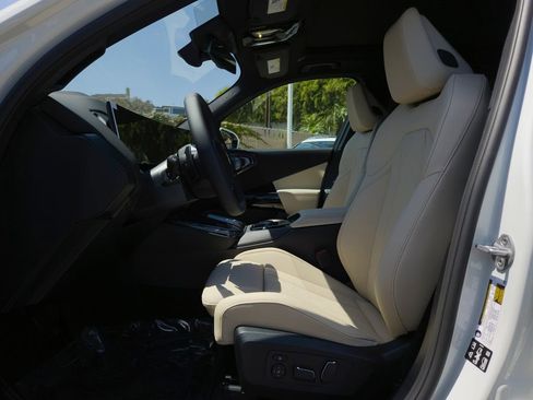 New 2026 BMW X3 xDrive30 w/ Premium Package AWD/4WD image 7