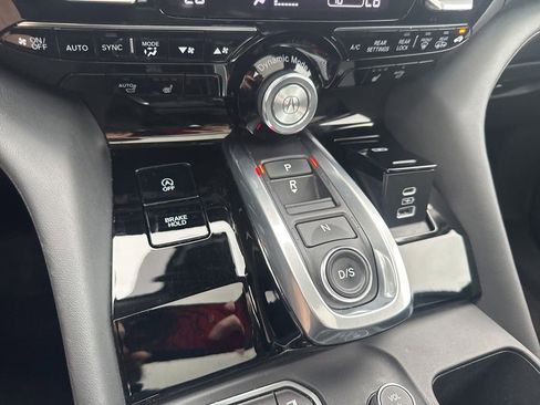 Used 2022 Acura MDX SH-AWD w/ Technology Package image 36
