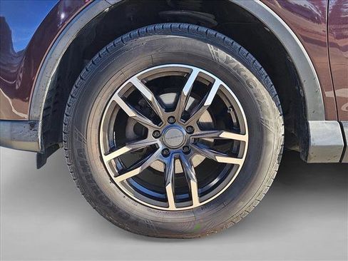 Used 2018 Toyota RAV4 LE image 23