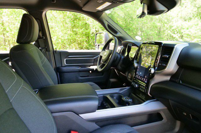 Used 2025 RAM 3500 Big Horn AWD/4WD image 42