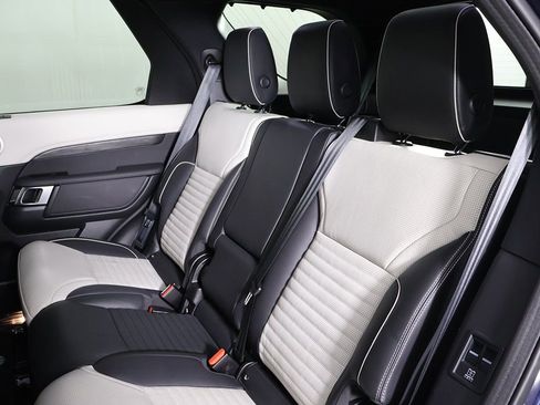 Used 2022 Land Rover Discovery HSE R-Dynamic image 33