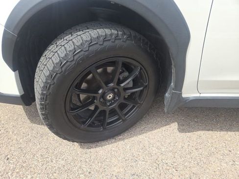 Used 2021 Subaru Crosstrek 2.5i Limited w/ Moonroof Package 2 image 4