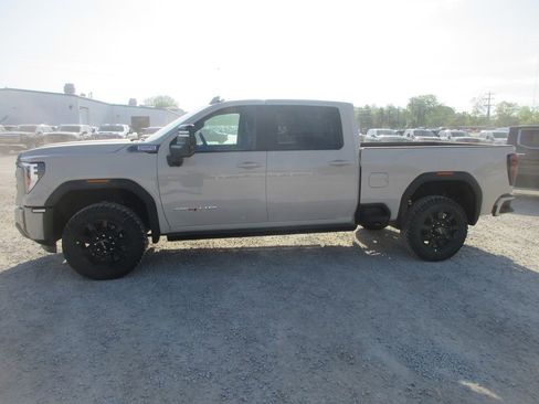 New 2026 GMC Sierra 3500 AT4 w/ AT4 Premium Plus Package AWD/4WD image 10