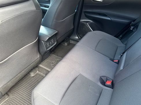 Certified 2024 Toyota Venza LE image 11