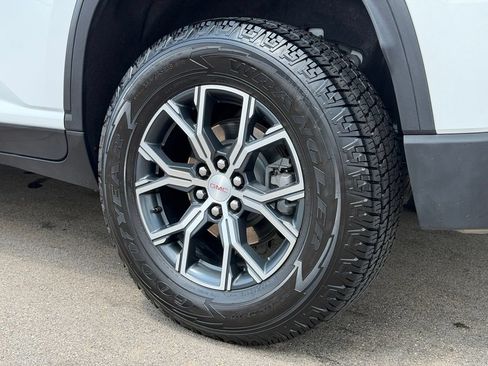 Used 2024 GMC Acadia AT4 w/ Luxury Package AWD/4WD image 29