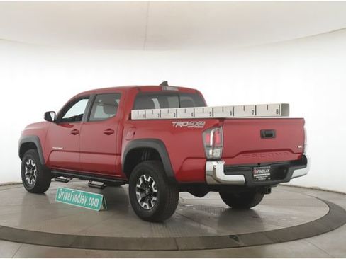 Used 2023 Toyota Tacoma TRD Off-Road image 8