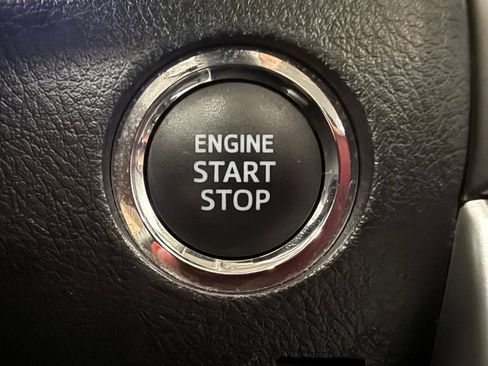 Used 2021 Toyota 4Runner Limited AWD/4WD image 29