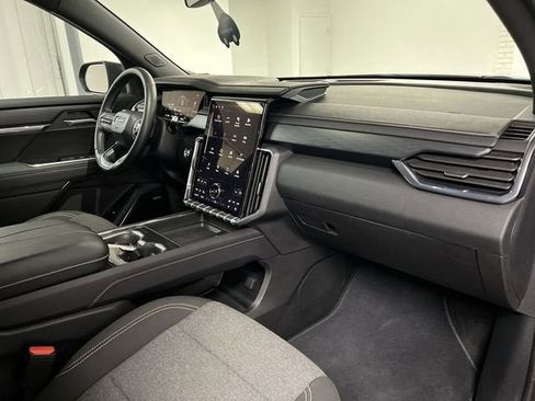 Certified 2025 GMC Acadia Elevation image 28