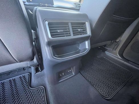 New 2026 Volkswagen Atlas Cross Sport SE image 17