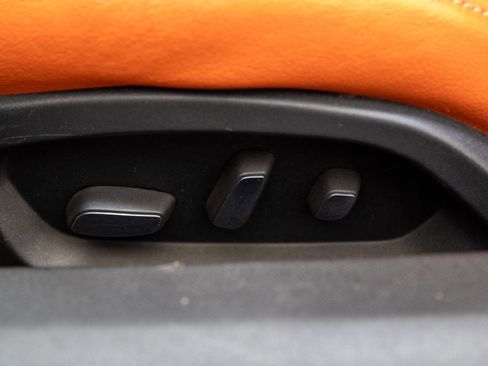 Used 2015 Chevrolet Corvette Z06 w/ 3LZ Preferred Equipment Group image 18