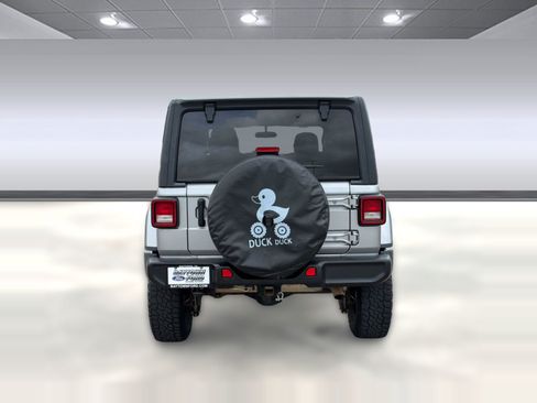 Used 2021 Jeep Wrangler Unlimited Sahara AWD/4WD image 10