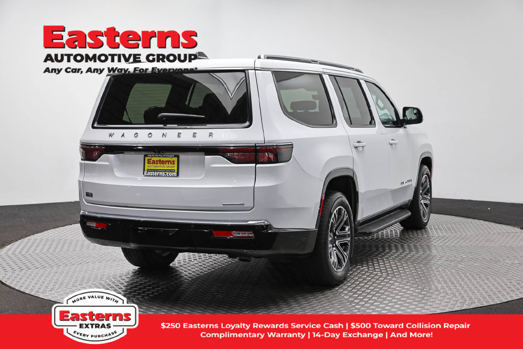 Used 2024 Jeep Wagoneer Series II AWD/4WD image 6
