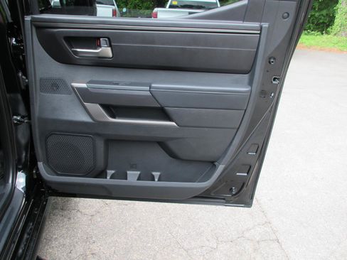 Used 2025 Toyota Tundra SR5 w/ SR5 Premium Package AWD/4WD image 24