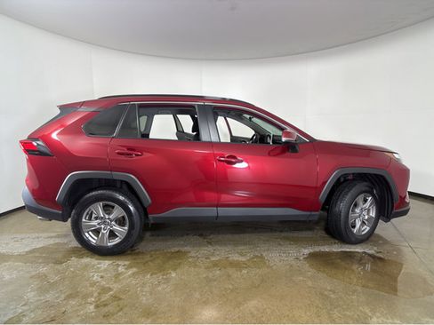 Used 2025 Toyota RAV4 XLE image 24