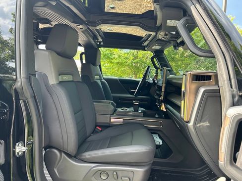 Used 2025 GMC Hummer EV 3X AWD/4WD image 51