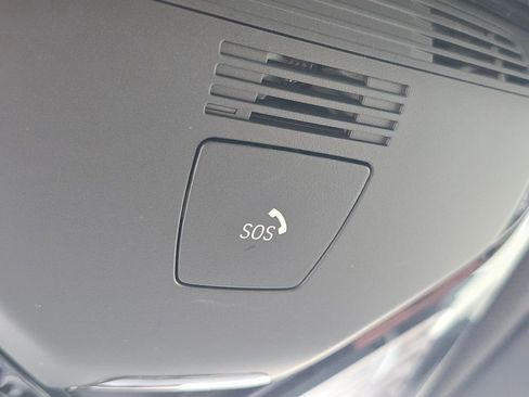 Used 2019 BMW X5 xDrive40i w/ Premium Package image 8