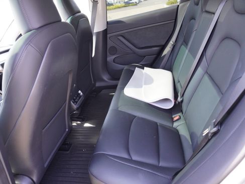 Used 2023 Tesla Model 3 Standard Range RWD image 11