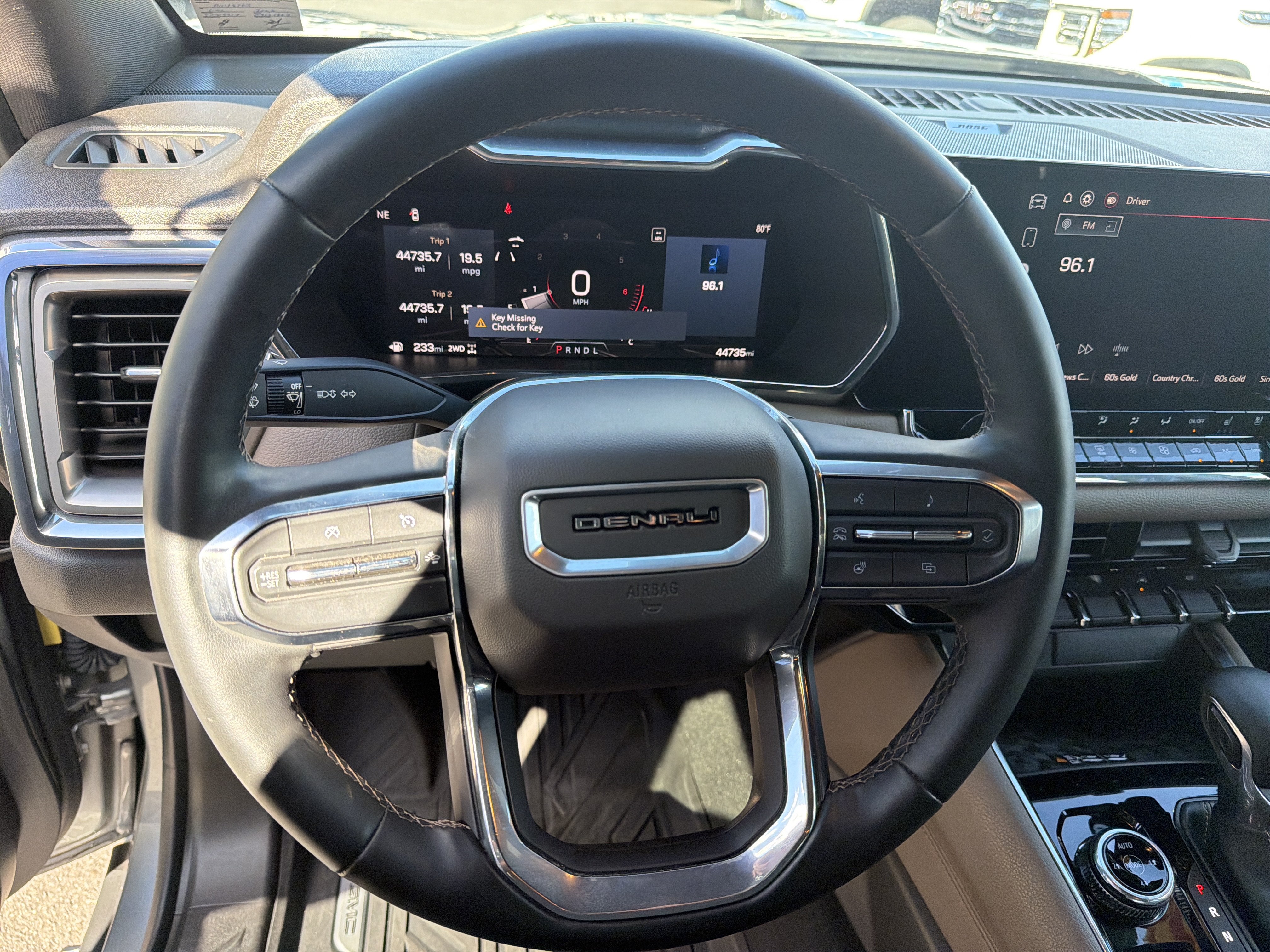 Used 2023 GMC Canyon Denali AWD/4WD image 18