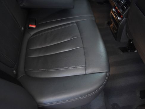 Used 2018 BMW X5 xDrive50i w/ M Sport Package image 39