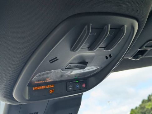 New 2026 Chevrolet Trax RS w/ Sunroof Package FWD image 21