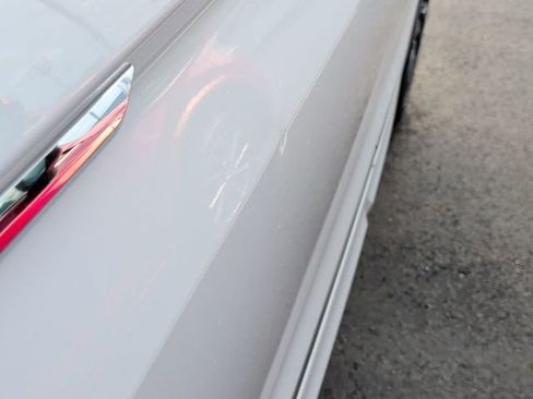 Used 2021 Volkswagen Tiguan SE R-Line AWD/4WD image 12