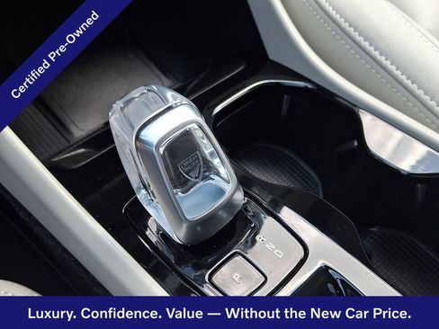 Certified 2026 Volvo XC40 B5 Plus AWD/4WD image 16
