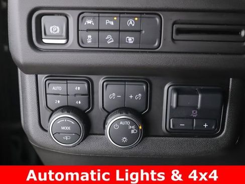 Used 2024 Chevrolet Suburban Z71 w/ Z71 Off-Road Package AWD/4WD image 21