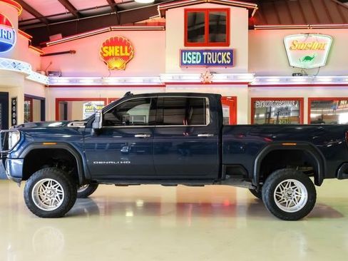 Used 2021 GMC Sierra 2500 Denali w/ Denali Ultimate Package image 13