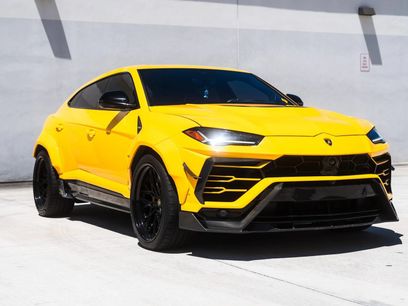 Used 2021 Lamborghini Urus