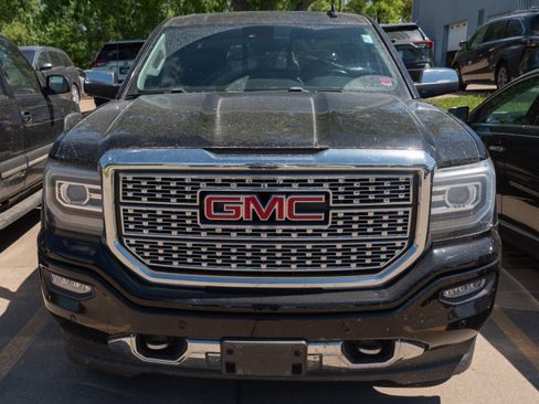 Used 2016 GMC Sierra 1500 Denali w/ Denali Ultimate Package AWD/4WD image 3