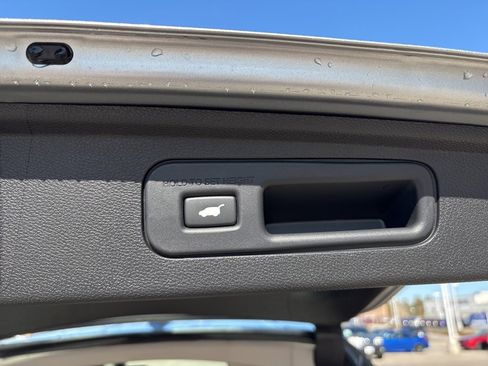 Certified 2026 Honda Odyssey Touring image 42