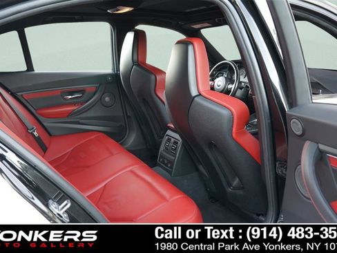Used 2018 BMW M3 image 38