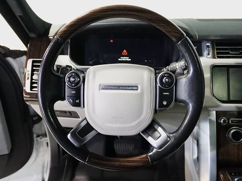 Used 2015 Land Rover Range Rover image 41