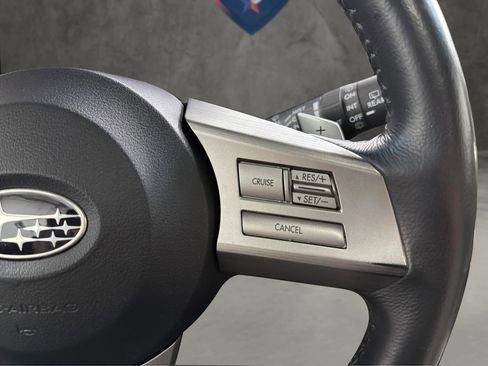 Used 2011 Subaru Outback 2.5i Limited AWD/4WD image 24