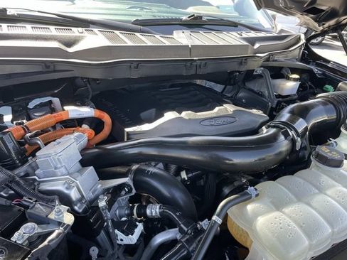 Certified 2023 Ford F150 Lariat AWD/4WD image 39