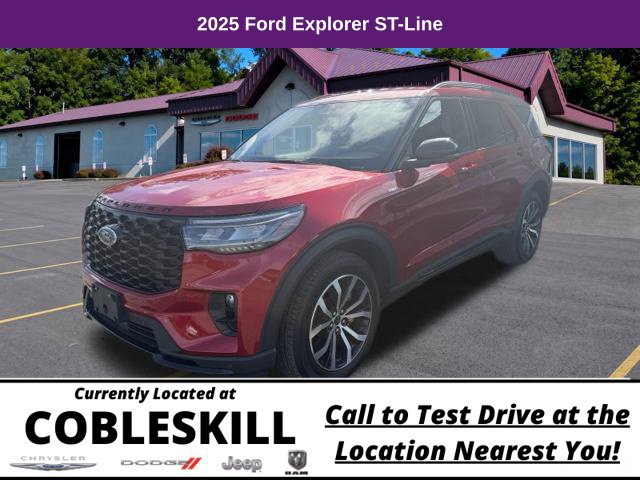 Used 2025 Ford Explorer ST-Line AWD/4WD image 7