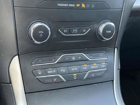 Used 2020 Ford Edge SEL w/ Convenience Package image 20