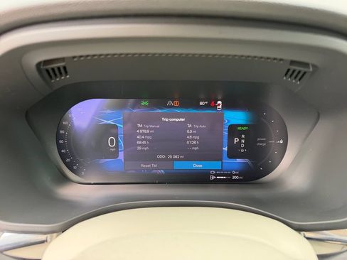 Certified 2024 Volvo XC60 T8 Core w/ Climate Package AWD/4WD image 26