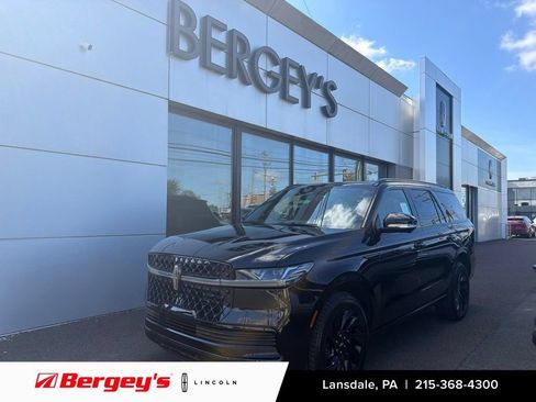 New 2027 Lincoln Navigator Reserve w/ Jet Appearance Package AWD/4WD image 1