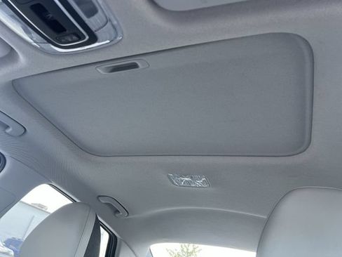 Certified 2025 Hyundai Elantra Limited FWD image 18