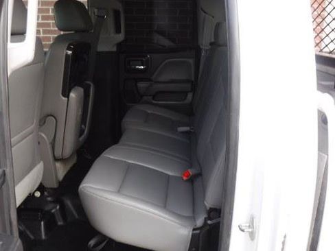Used 2015 Chevrolet Silverado 1500 W/T w/ Trailering Package AWD/4WD image 17