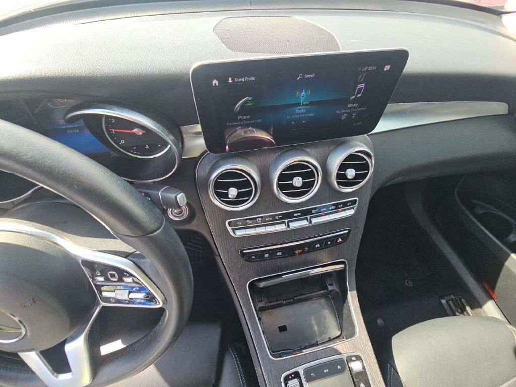 Used 2020 Mercedes-Benz GLC 300 image 6