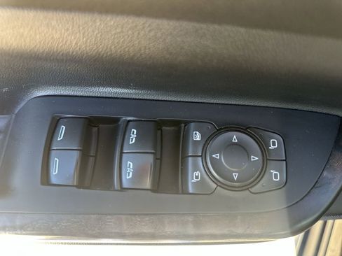 Used 2022 GMC Acadia Denali w/ GMC Pro Grade Package image 24