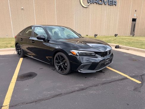 Used 2024 Honda Civic Sport image 10