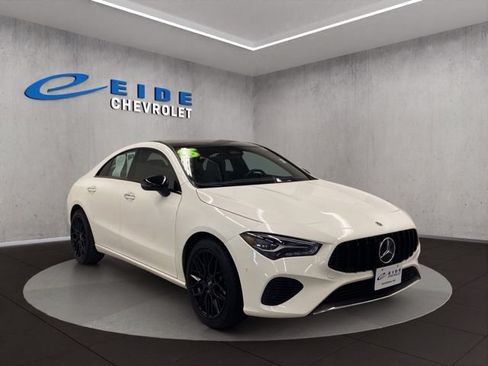 Used 2025 Mercedes-Benz CLA 250 4MATIC image 2